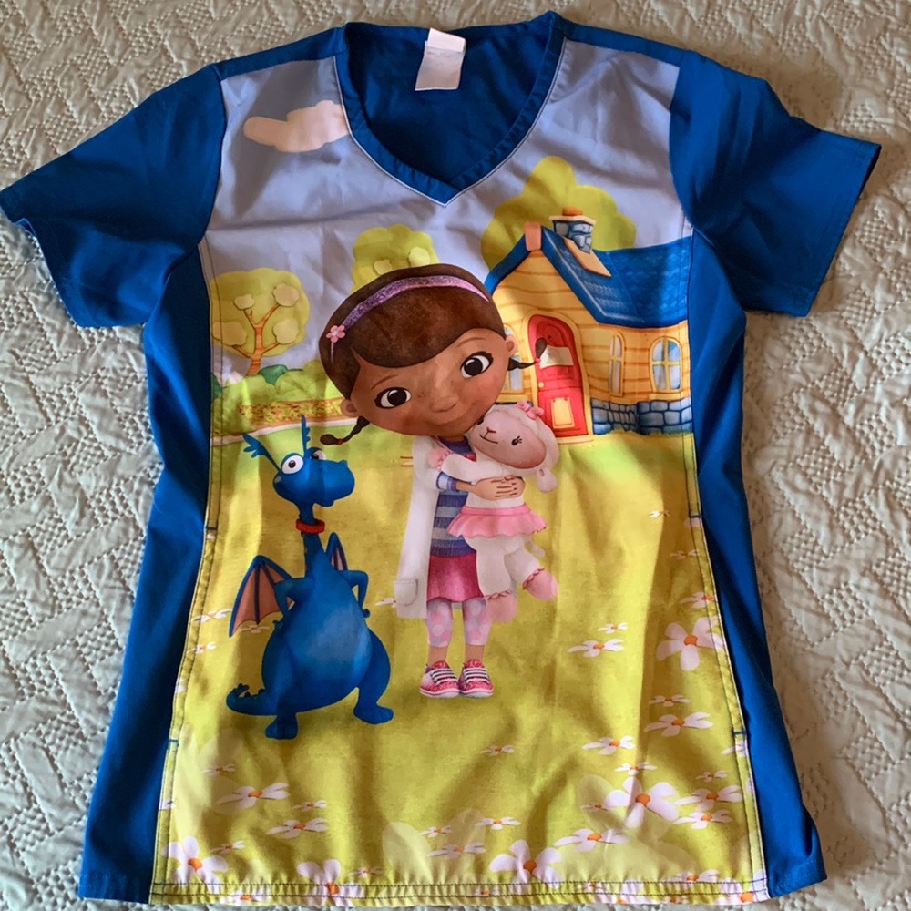 Disney Doc McStuffins scrub top - Picture 1 of 1